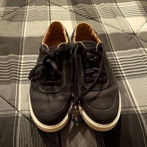 11 W Navy sporty Casual dress sneakers